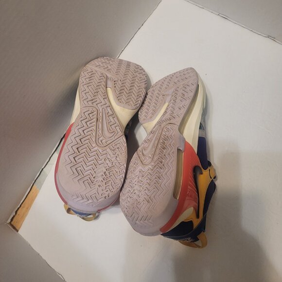Nike LeBron Witness 7 Multicolor Size 6.5Y Sneaker - Picture 13 of 15